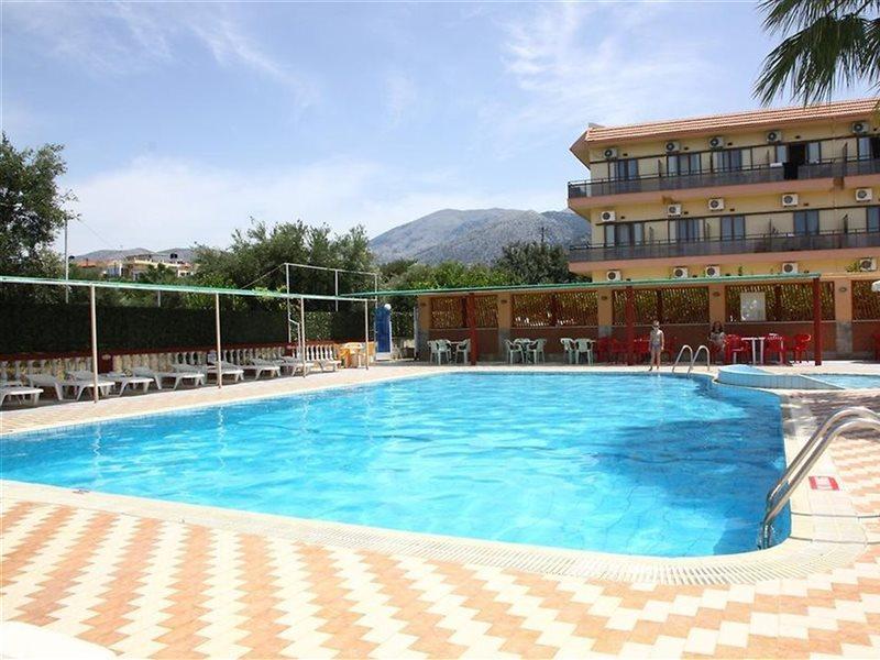 Triton Garden Hotel Malia Buitenkant foto